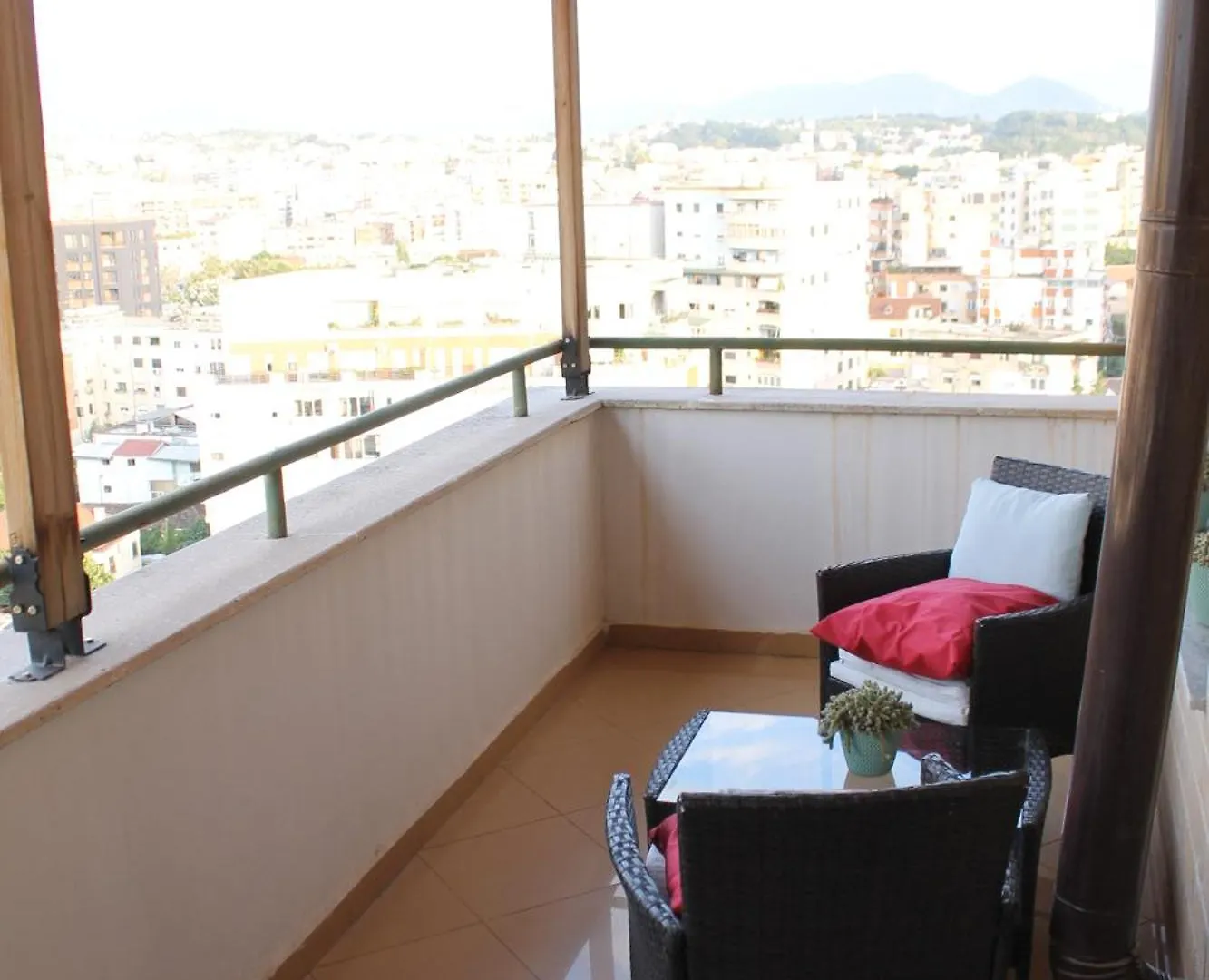 Cosy Rooftop Central Apartment At Pazari I Ri Tirana