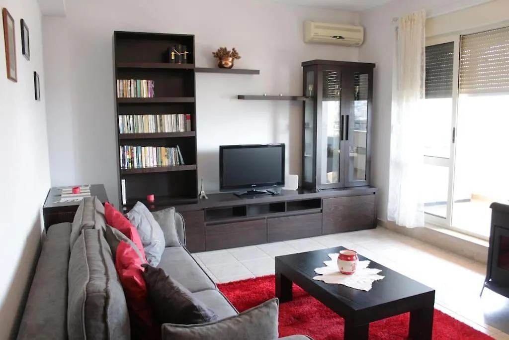 Cosy Rooftop Central Apartment At Pazari I Ri Tirana